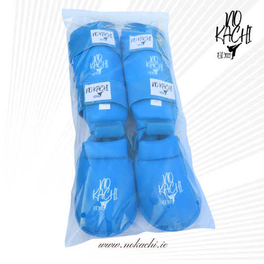 Blauer Schienbein- und Fußschutz